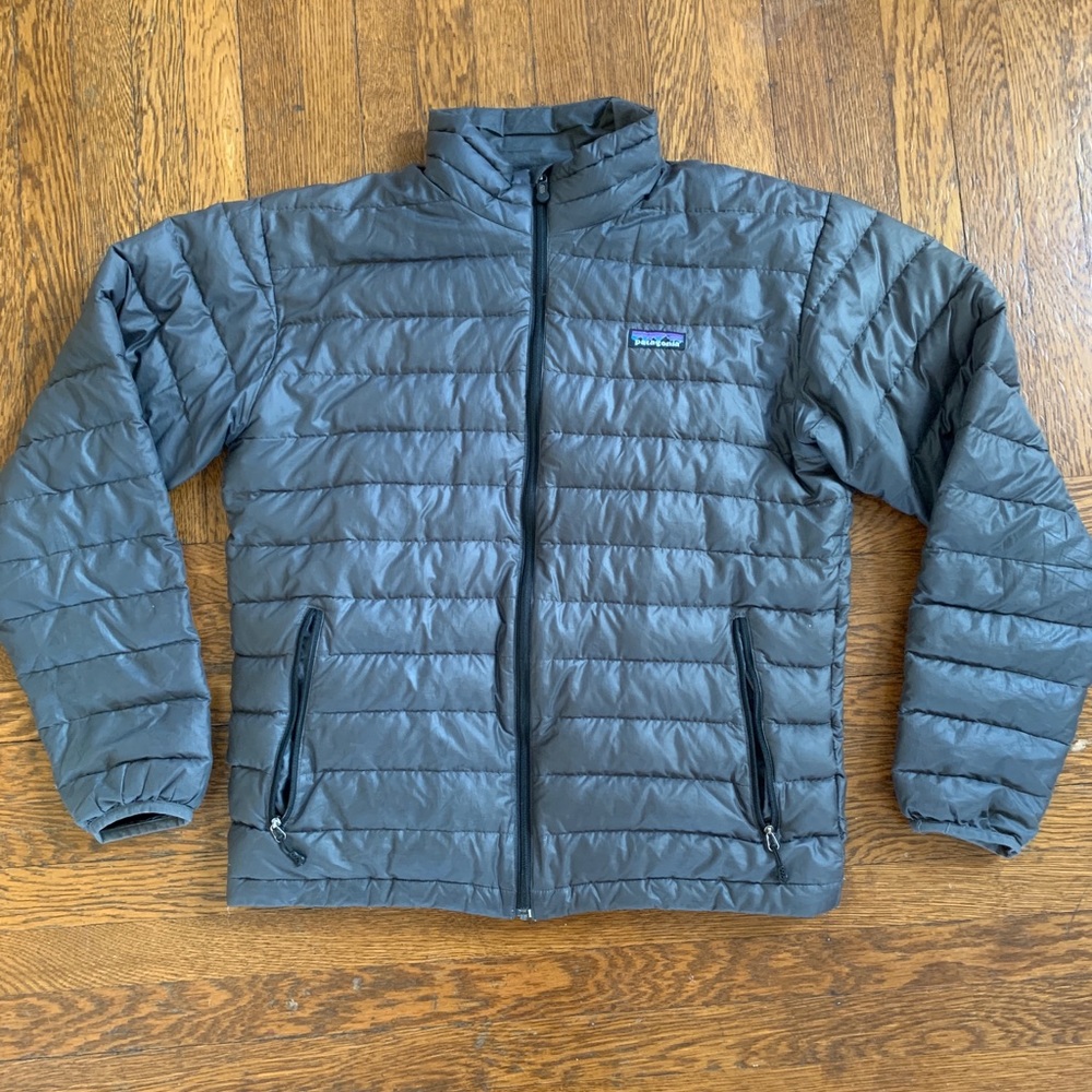 Patagonia Men’s Small Down Sweater Jacket